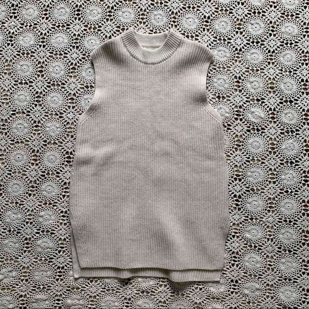 Longline sweater vest